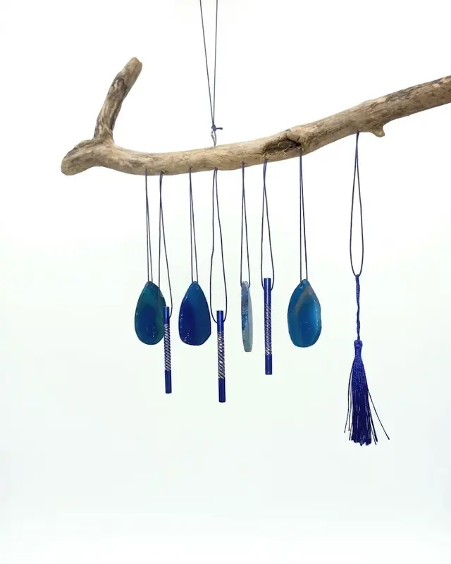 Legno di mare e pietre blu